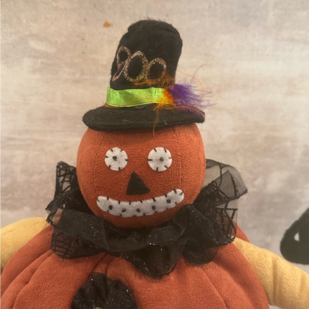 🎃Halloween Decor🎃 Includes a Pumpkin Doll on Bicycle and a standing Pumpkin Man - Picture 5 of 14